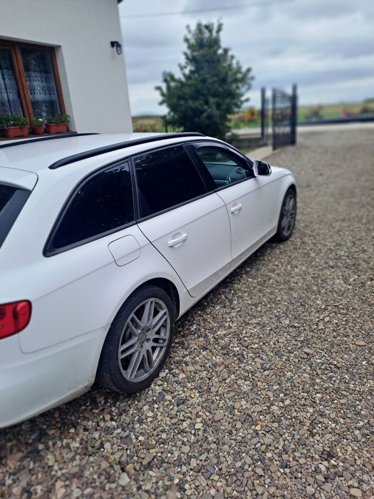 Audi a4 b8 2.0 143cp 2009 automată