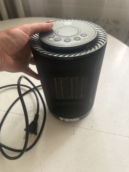 Это керамический тепловентилятор Denzel DTFC-1200S.