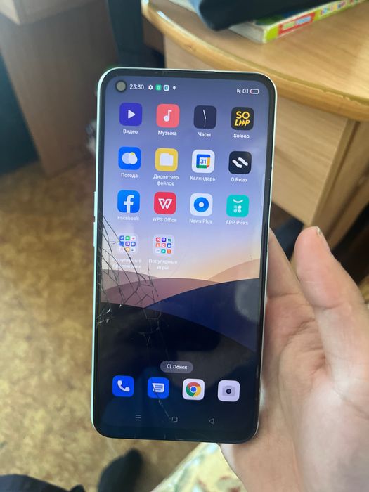 Oppo A52 в хорошем состоянии