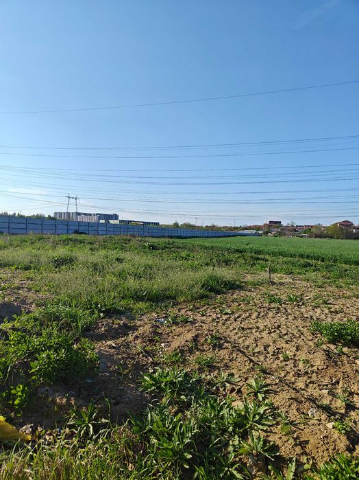 Teren splaiul unirii Pozitie foarte buna.