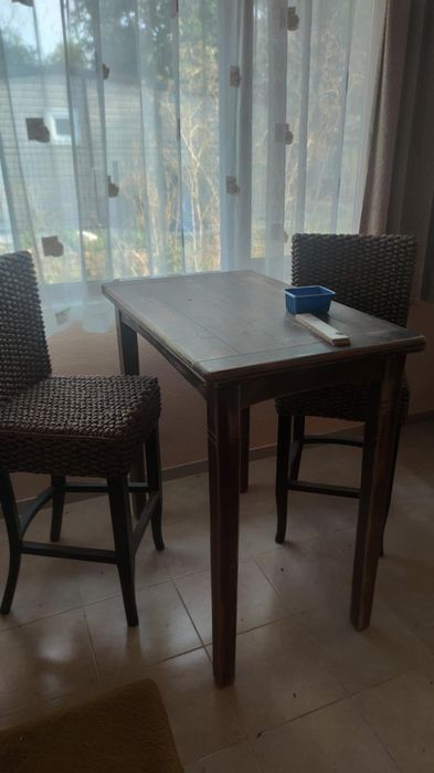 Ретро мебели - шкаф, гардероб, фотьойли, маса и столове