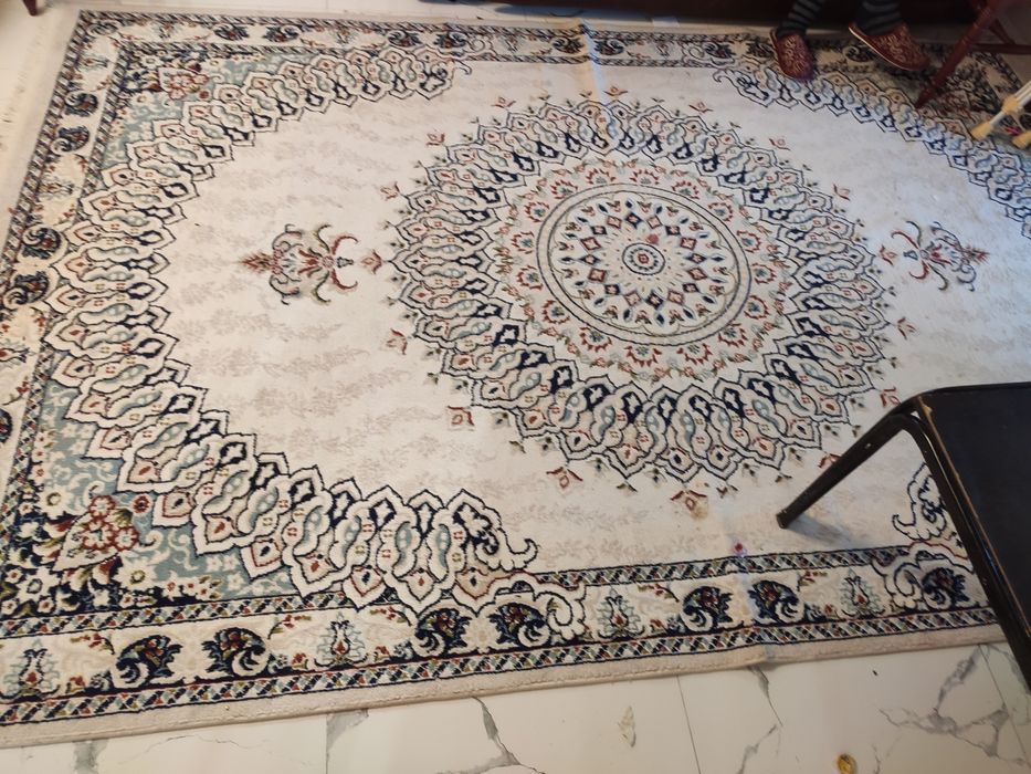 Ковер 2/3 в отличном состоянии