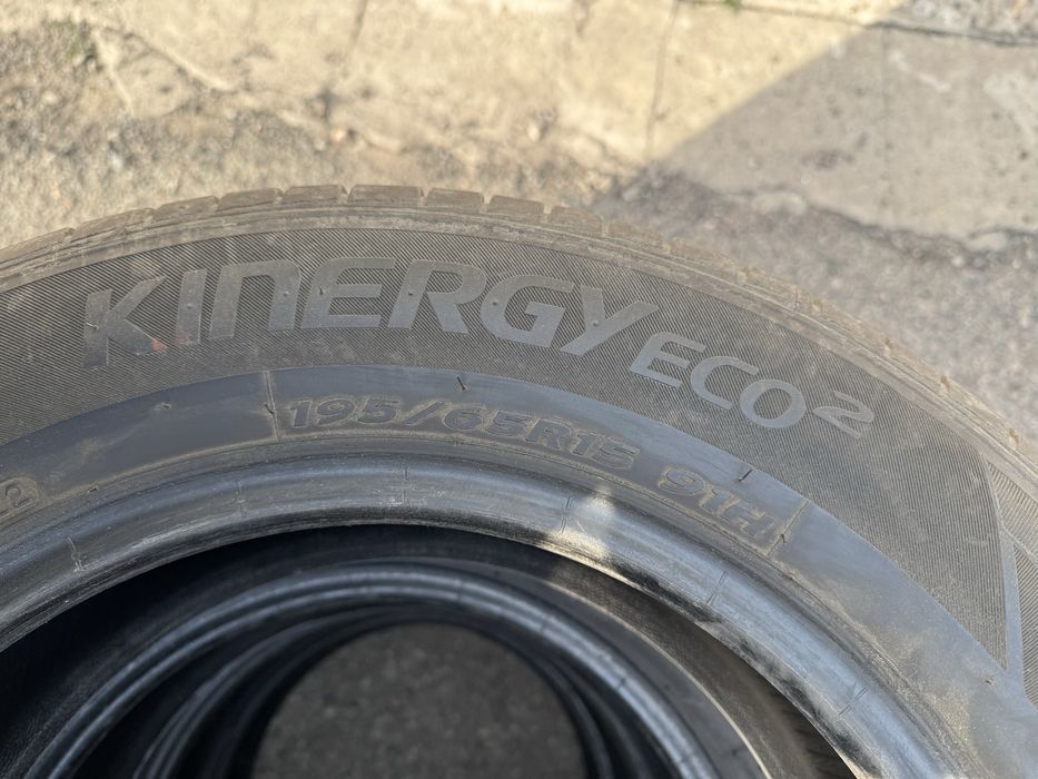 Комплект шин Hankook 195/65R15