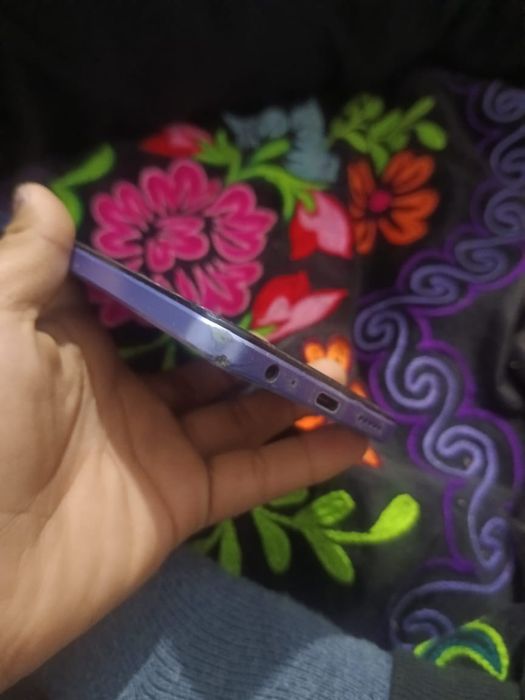 Vivo y17s жаксы..