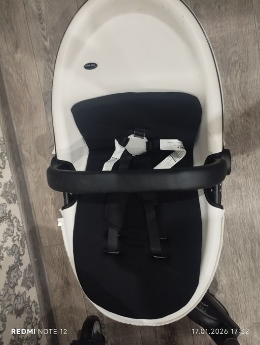 Продам коляску в хорошем состоянии