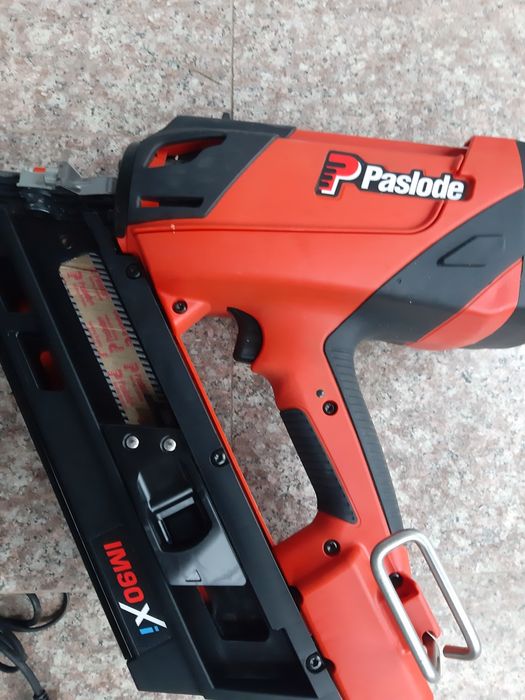 Paslode pistol de cuie