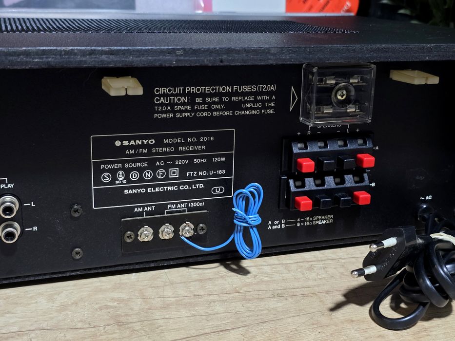Receiver SANYO 2016, amplituner argintiu retro, hifi stereo