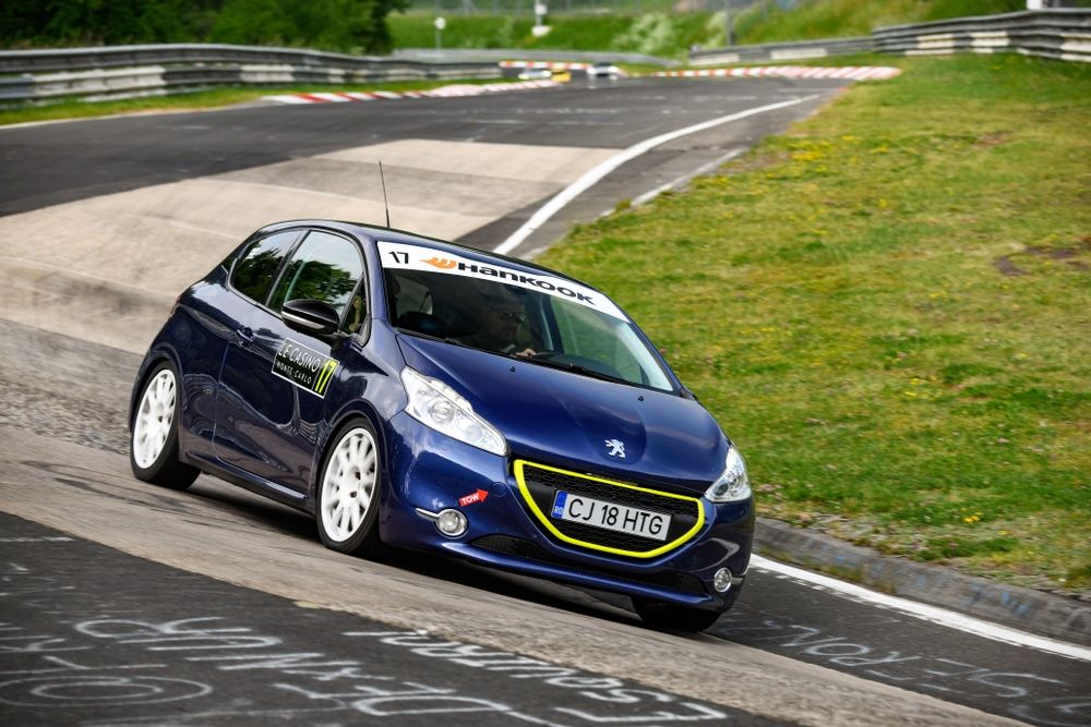 Peugeot 208 eHDI