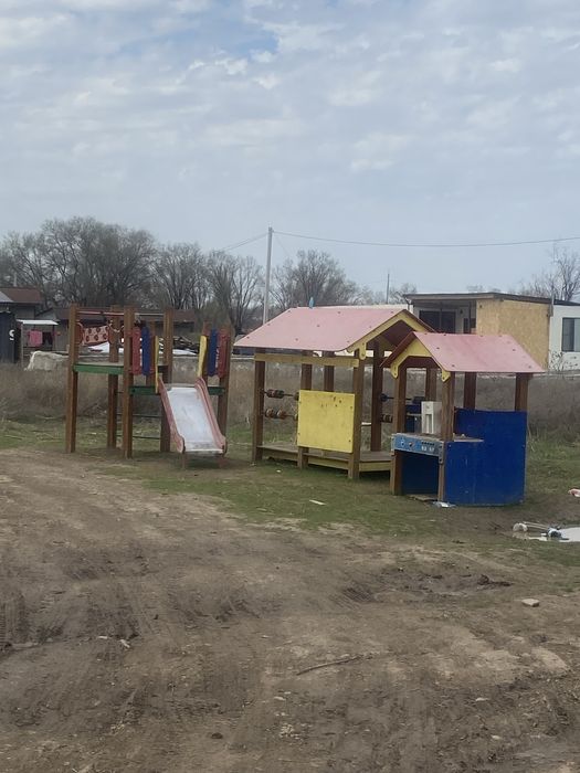 Продам участки в мкр. - МАДИНЕТ.