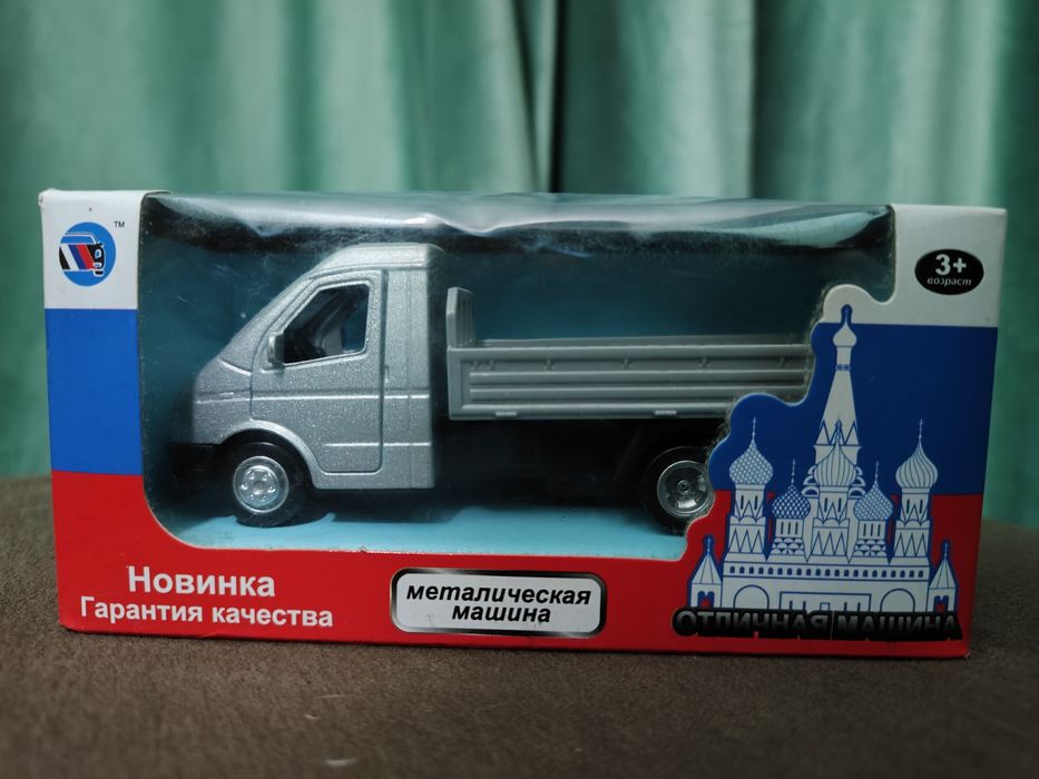 Игрушка машинка Газель