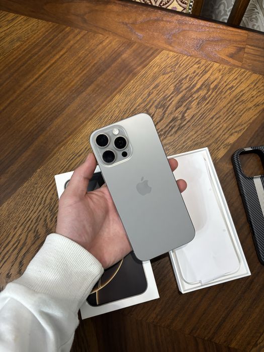 Iphone 16 pro max 256 gb срочно идеал