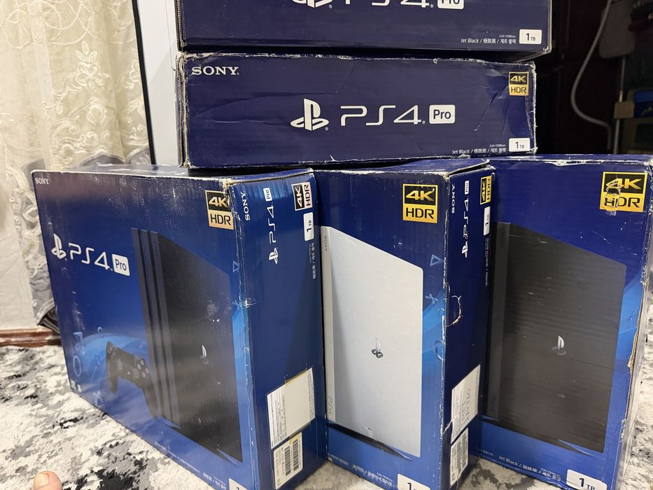 Playstation 4 pro 1 tb с топ играми.