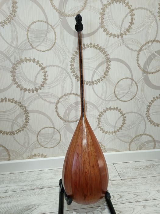 Домбыра [қызылағаш]