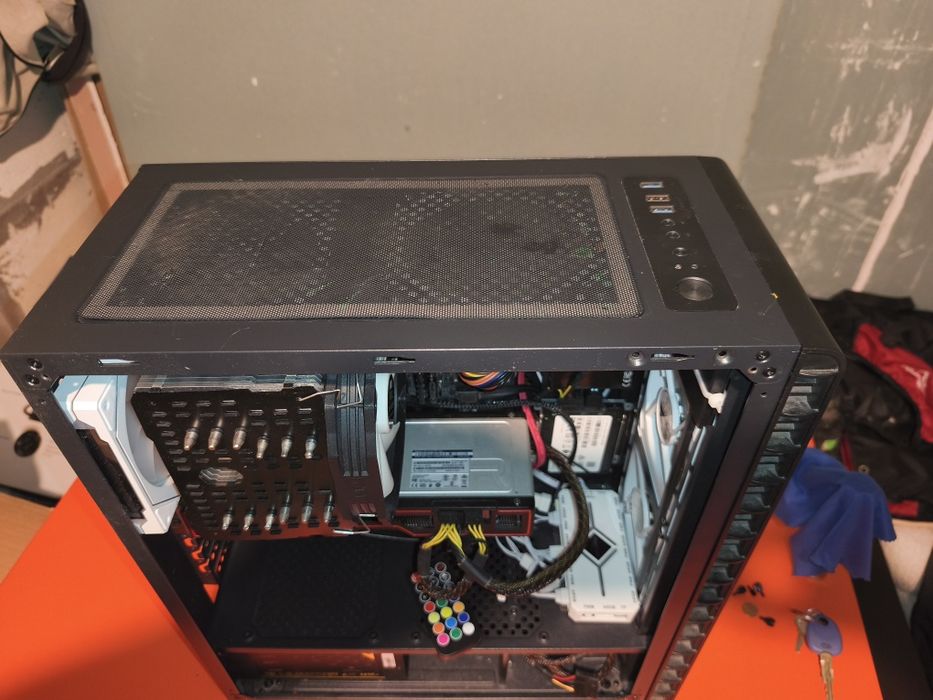Геймърски компютър rx 6700 xt 12gb Ryzen7 5800x
