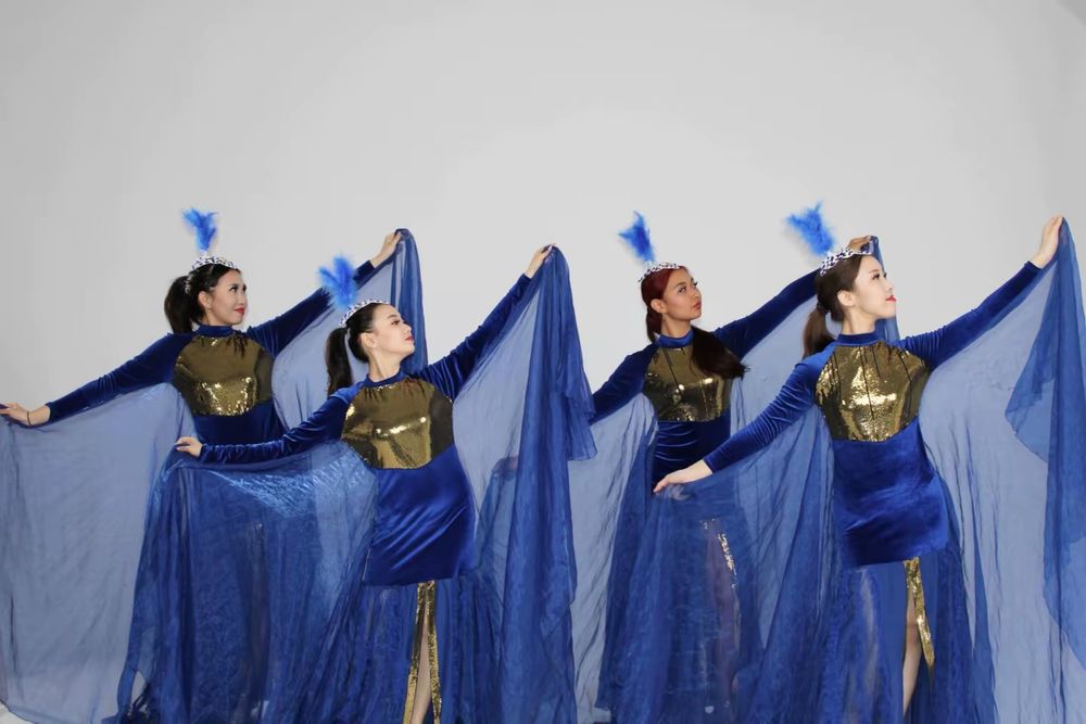 Танцевальные костьюмы