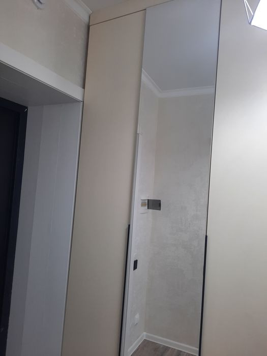 Продам шкаф новый по размеру не подашли 180000 срочно