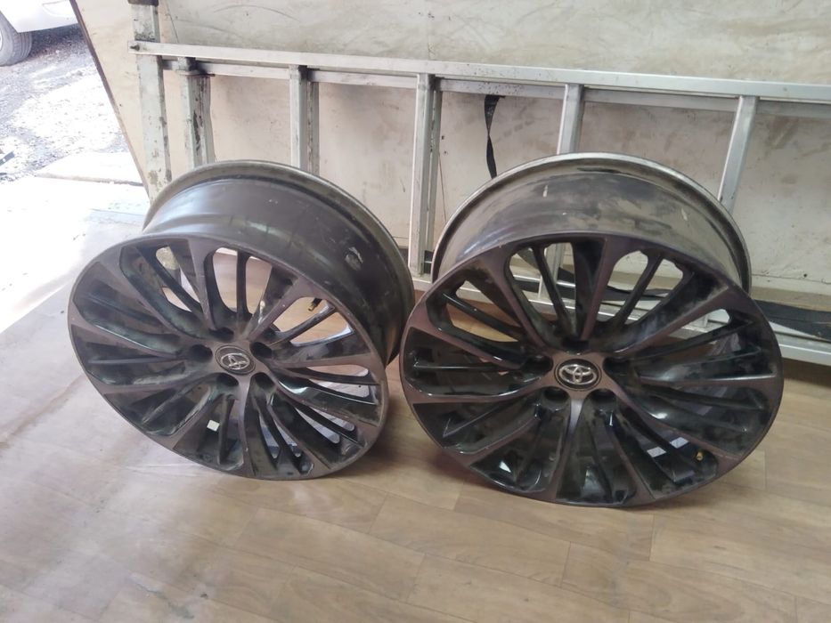 Продам диски на камри