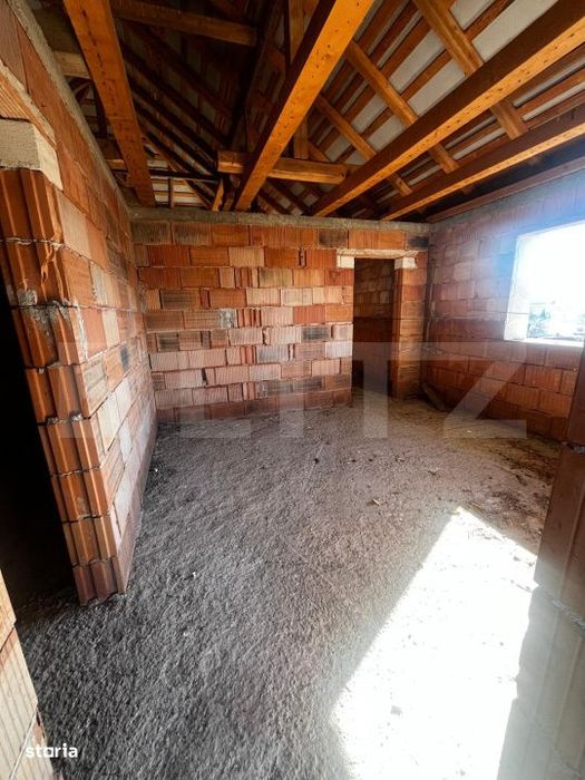 Cladire multifunctionala, 513 mp, 1.000 mp teren - zona Sigmir