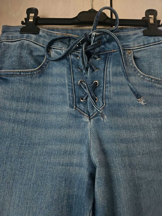 Blugi evazati H& M marimea38