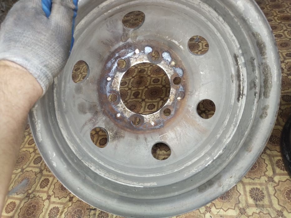 Продам диски на газель