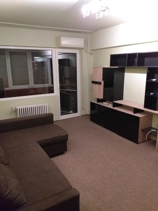Vind apartament 2 camere  str  B Delavrancea