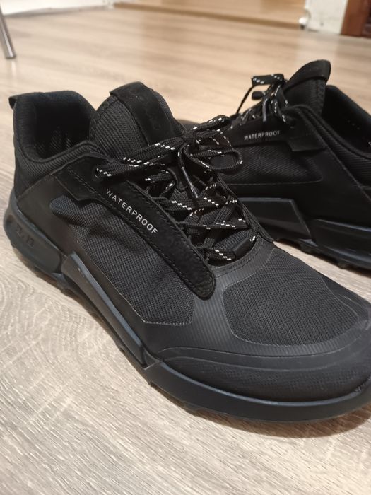 Демисезонные кросовки