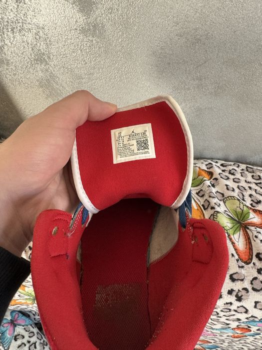 Adidasi jordan 1