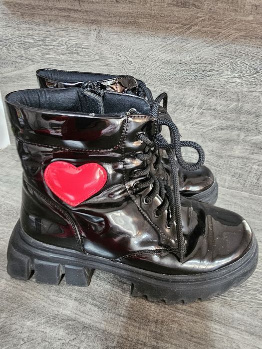 Ботинки для девочки! 36размер,