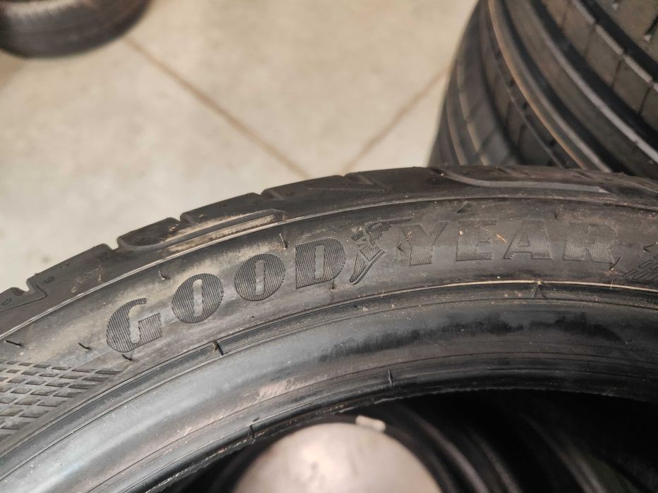 Летни гуми 225/40/18 Goodyear