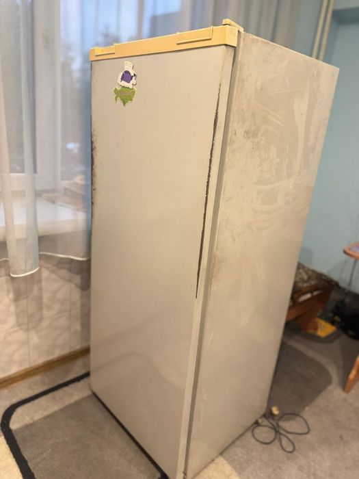 Отдам холодильник