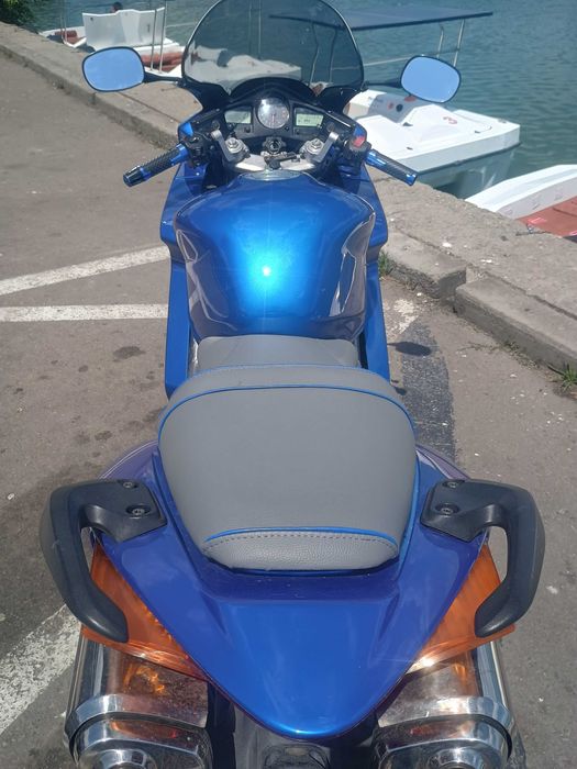 Honda VFR800 V-TEC CBS posibil si schimburi/variante