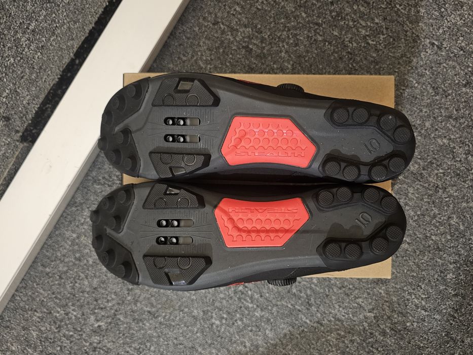 Adidas обувки за колоездене