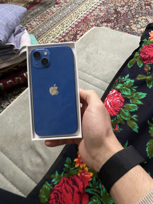 Айфон 13 сотилади