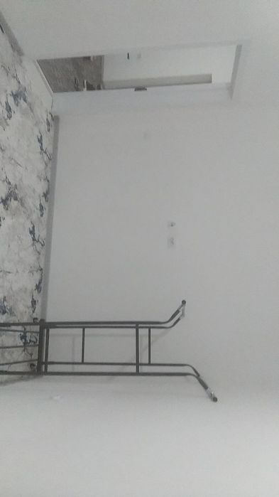 Уригзор  строй городда 2 хона уй арендага берилади оила еки студентга