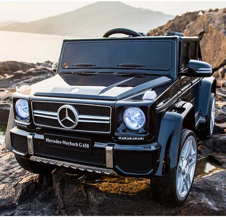 Акумулаторен джип Mercedes G650 Maybach  4x4 12V,MP3, с меки гуми