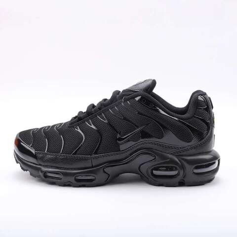Мъжки обувки Nike tn triple black