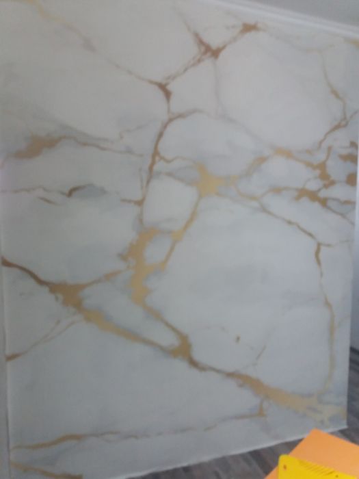 Поклейка обоев быстро качесветнно.