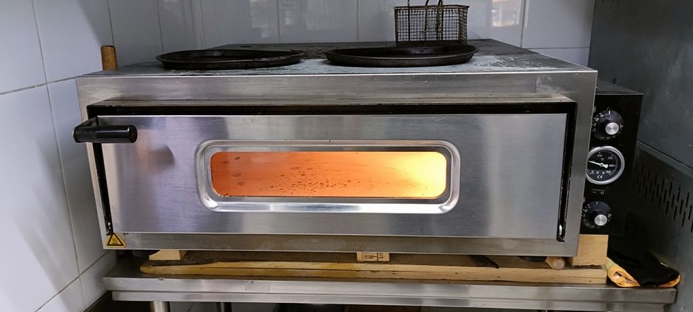 Продам оборудование для кафе