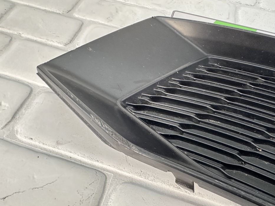 Лява решетка AUDI A7 C8 S Line 4K8807681B 4K8807151A