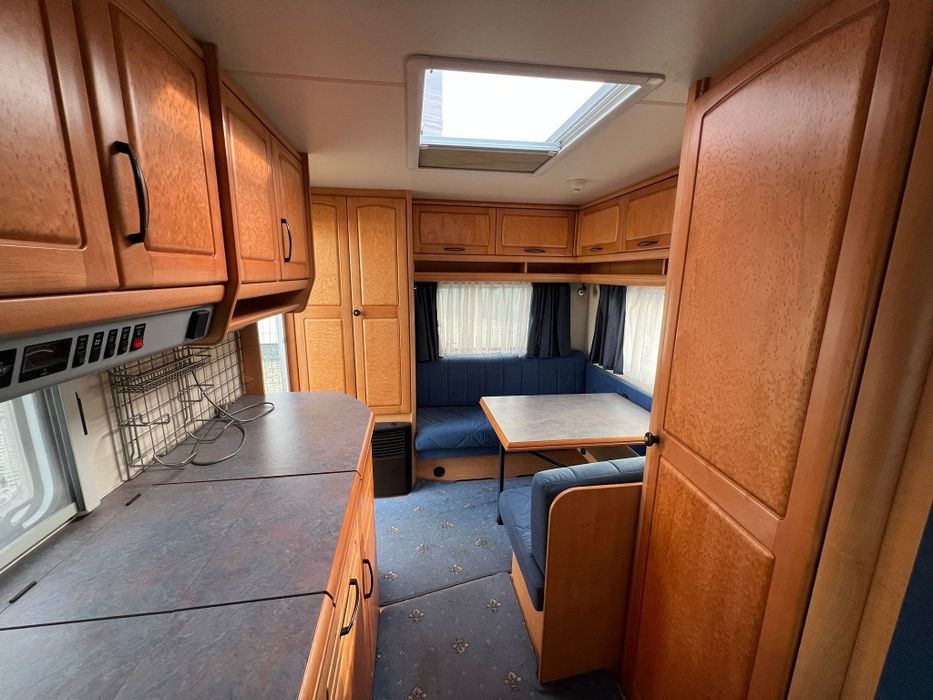 Rulotă Hobby Exclusiv 440 # 4-5 Persoane # Boiler# Stare Foarte Bună #