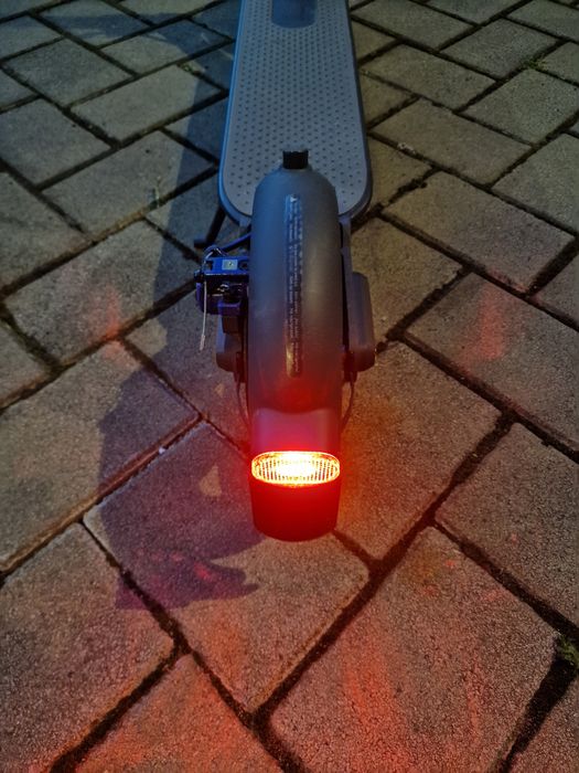 Vând Trotinetă Electrică Xiaomi Mi Electric Scooter 3