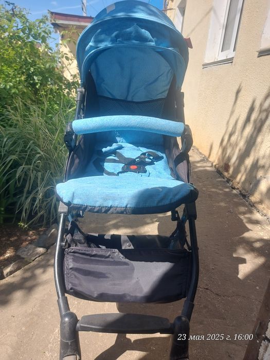 Коляска детская прогулочная