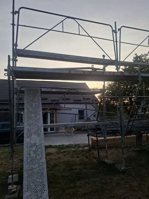 Vând schela metalica  Altrad