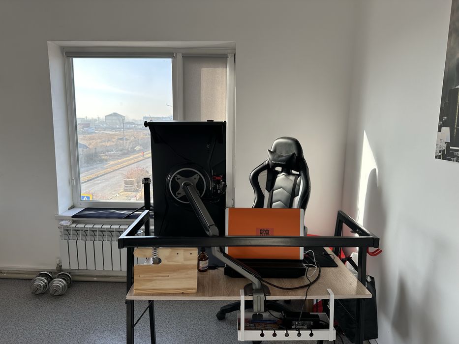 кронштейн для монитора