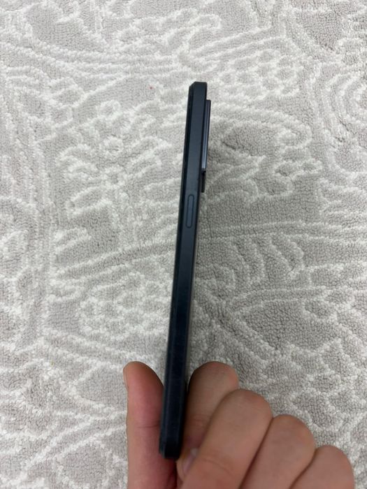 Продам телефон OPPO Reno7