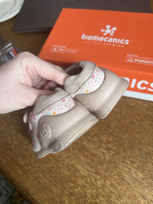 biomecanics кроссовки 22р