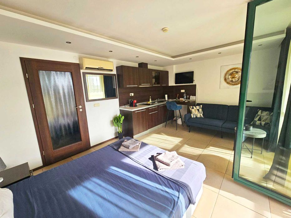 Продава се Едностаен апартамент в Балчик - 41 кв.м за 933 €/кв.м - Снимка #1