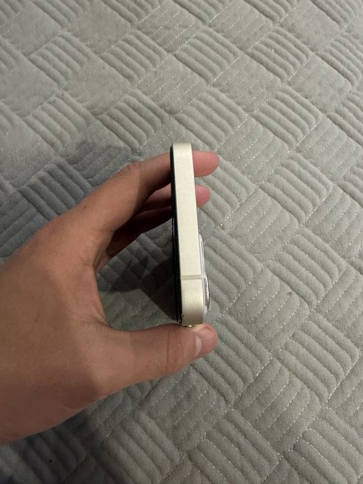 Продам Айфон 13 128 гб Iphone 13