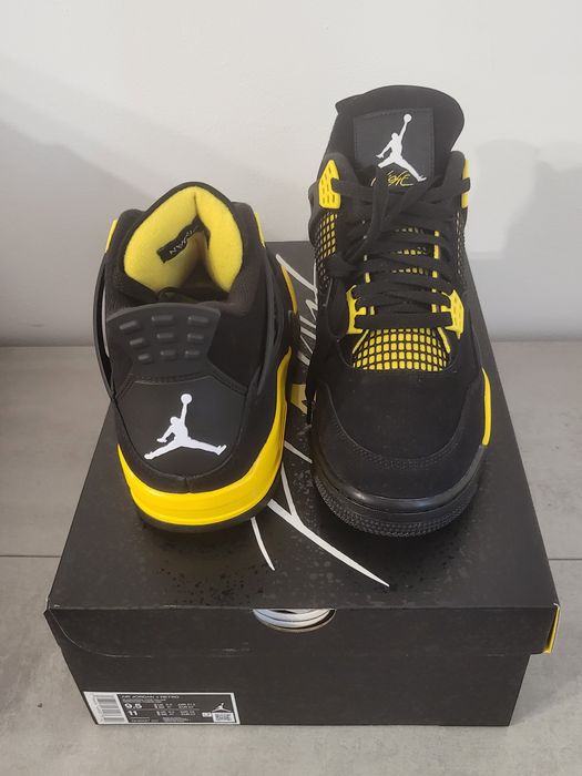 Jordan Retro 4 Thunder