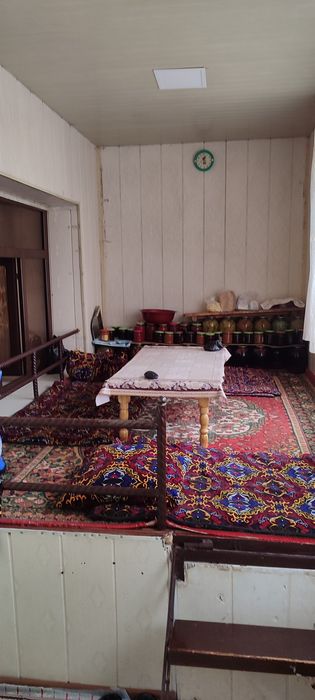 Uy sotiladi eski masjid yonida 4 xonali 1 chi etaj
